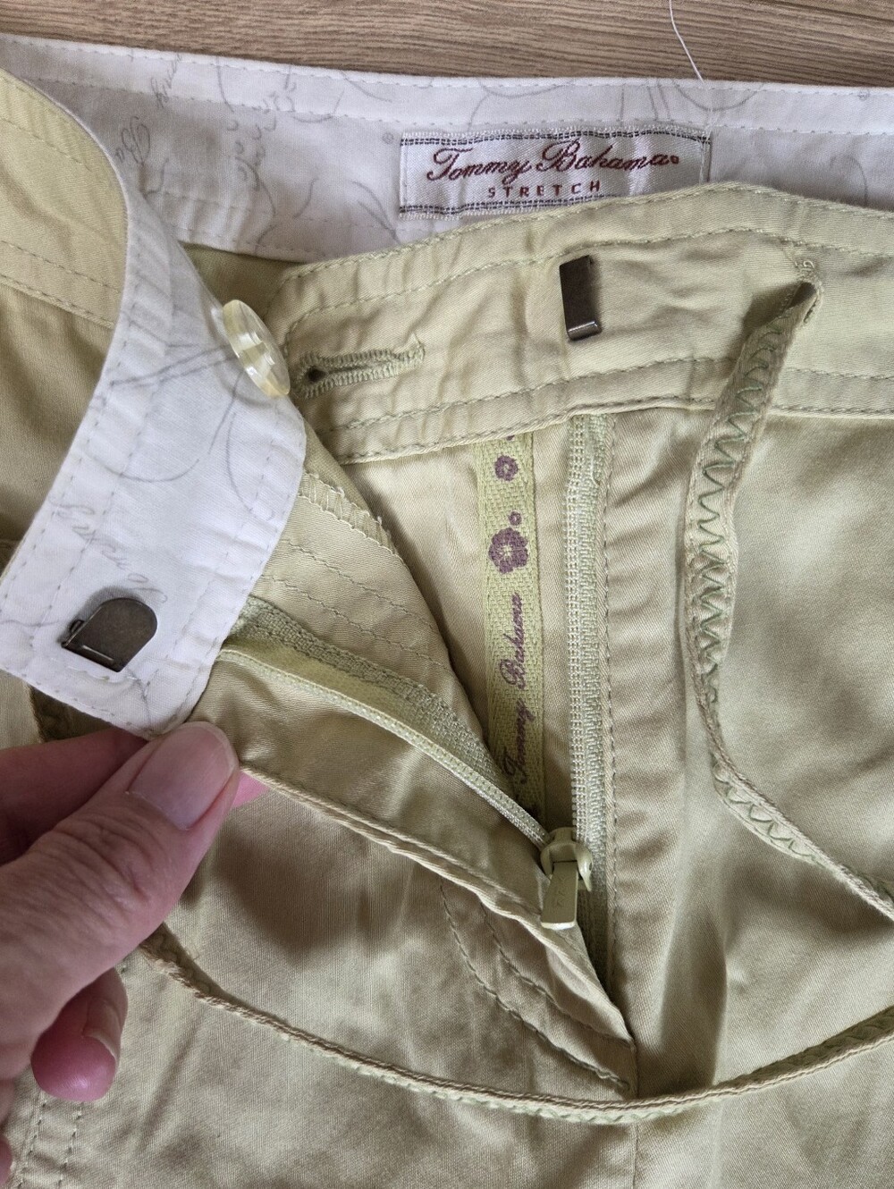 Tommy Bahama Stretch Sage Green Roll Up Capri Pants Size 4 Cropped Resort - Picture 9 of 10
